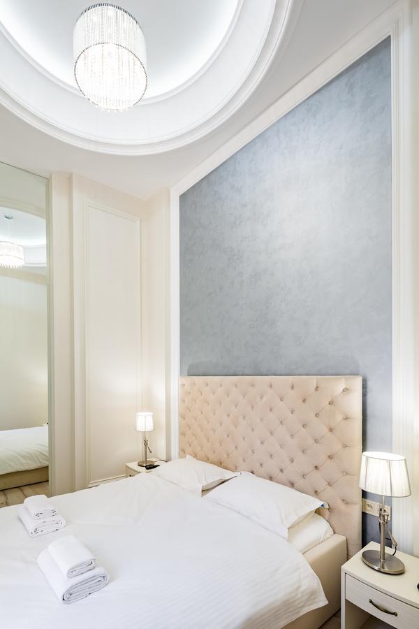 Leogrand Deluxe Apartments On Doroshenka 17 Lviv Extérieur photo