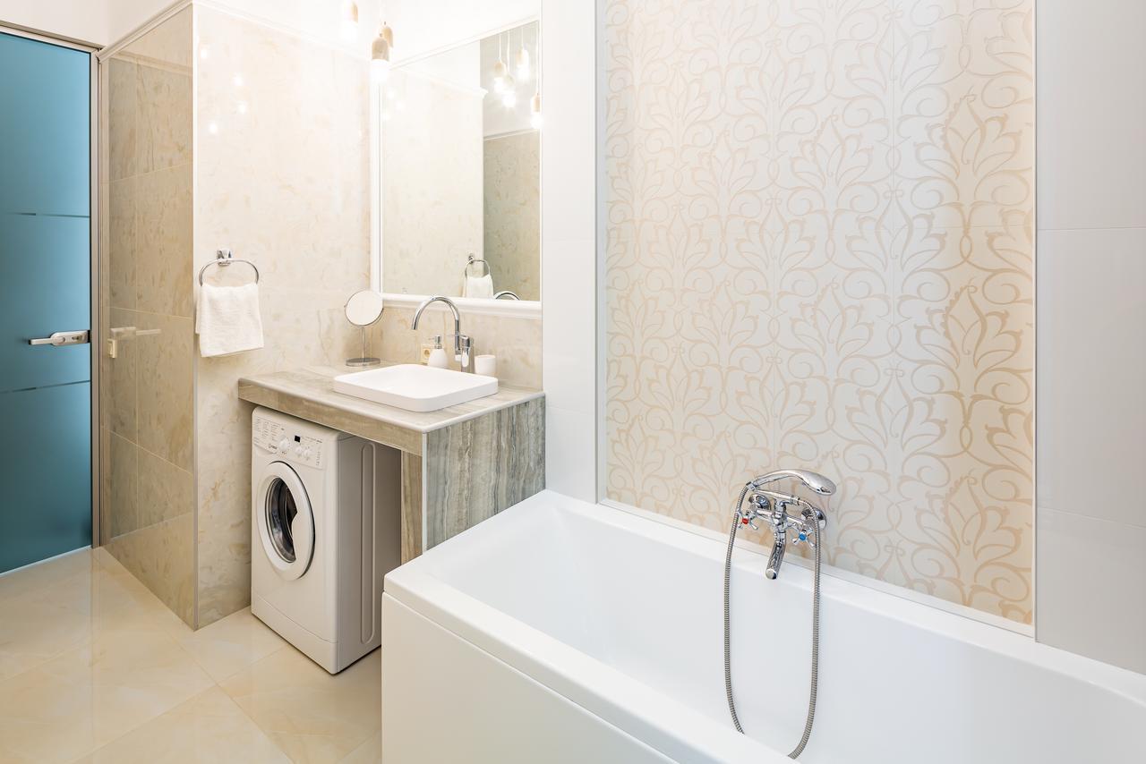 Leogrand Deluxe Apartments On Doroshenka 17 Lviv Extérieur photo
